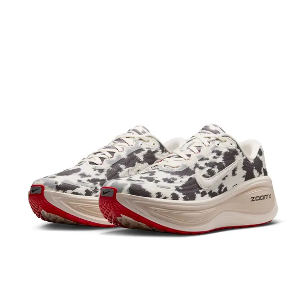 NIKE Men's Vomero Plus PR 100 SAIL/SAILUNIVERSITY REDLT OREWOOD BRN